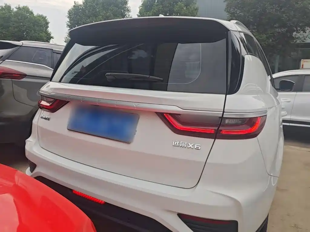 Geely Vision X6 — миниатюра 6