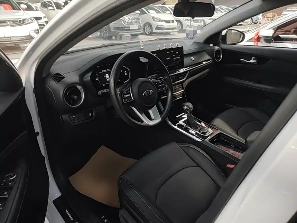 Kia K3 — миниатюра 16