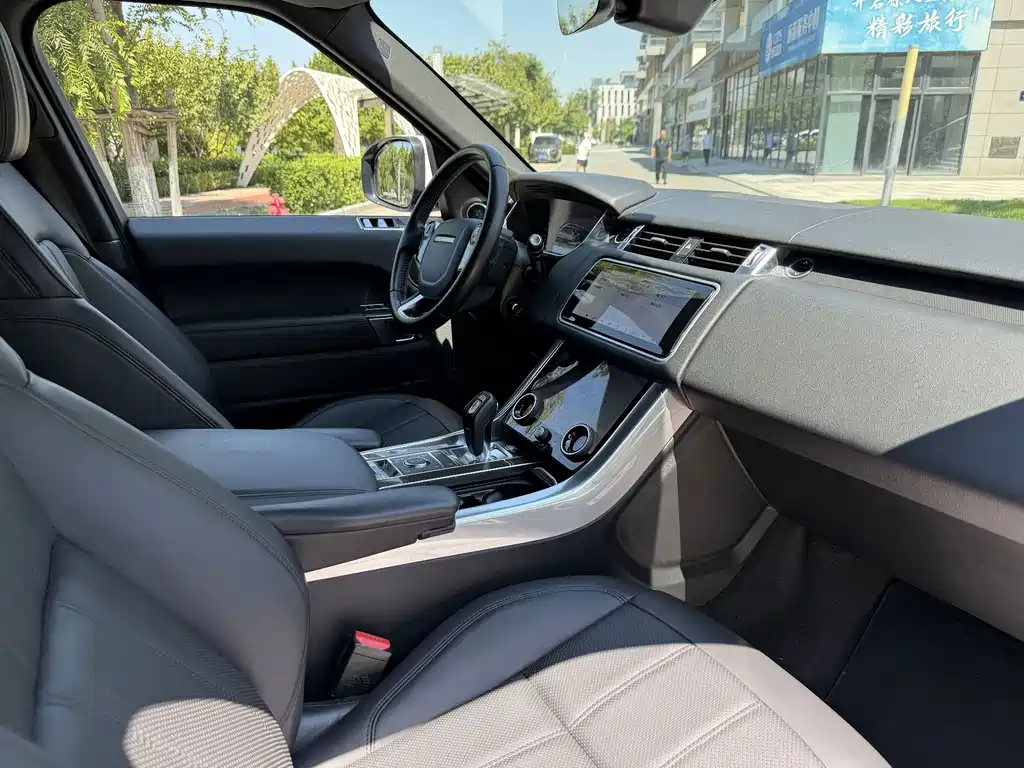 Land Rover Sport PHEV — миниатюра 24
