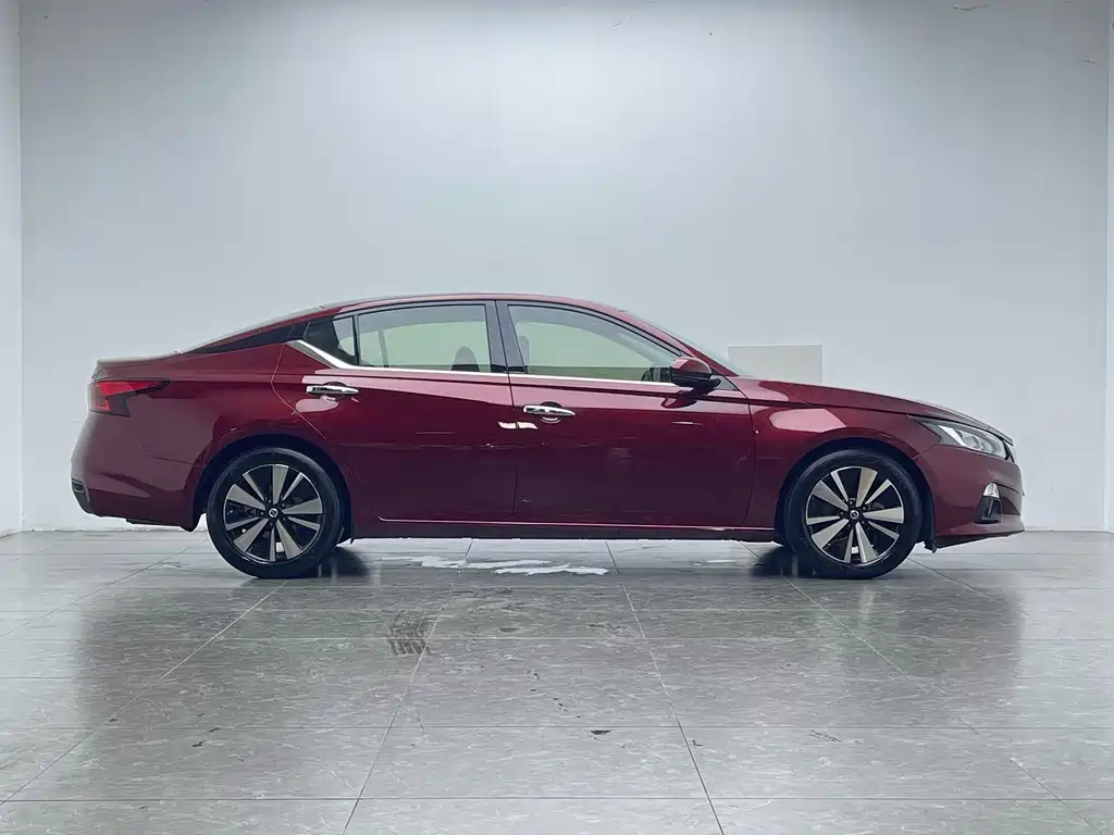 Nissan Teana — миниатюра 9