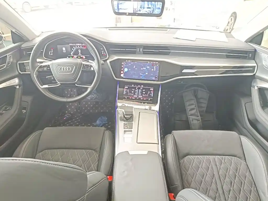 Audi A7L — миниатюра 10