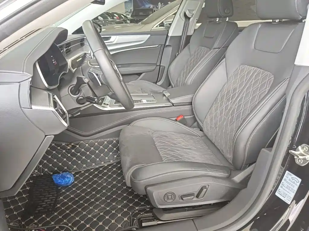 Audi A7L — миниатюра 15
