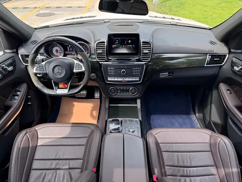 Mercedes-Benz GLS AMG — миниатюра 10