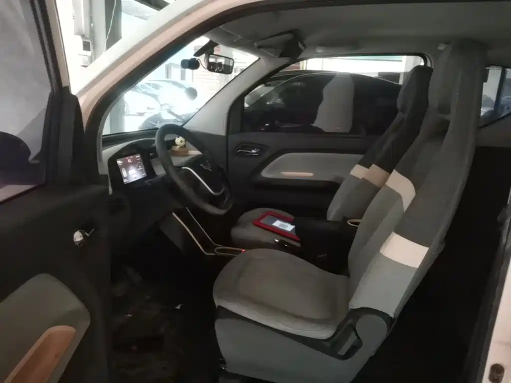 Wuling MINIEV — миниатюра 15