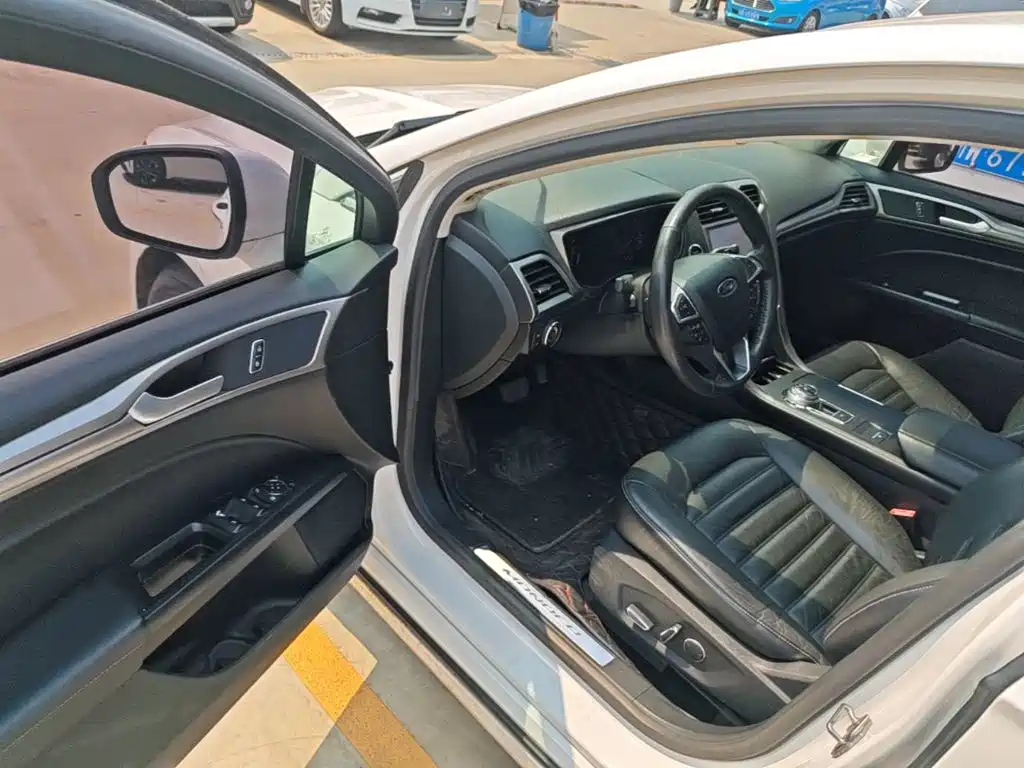 Ford Mondeo — миниатюра 16
