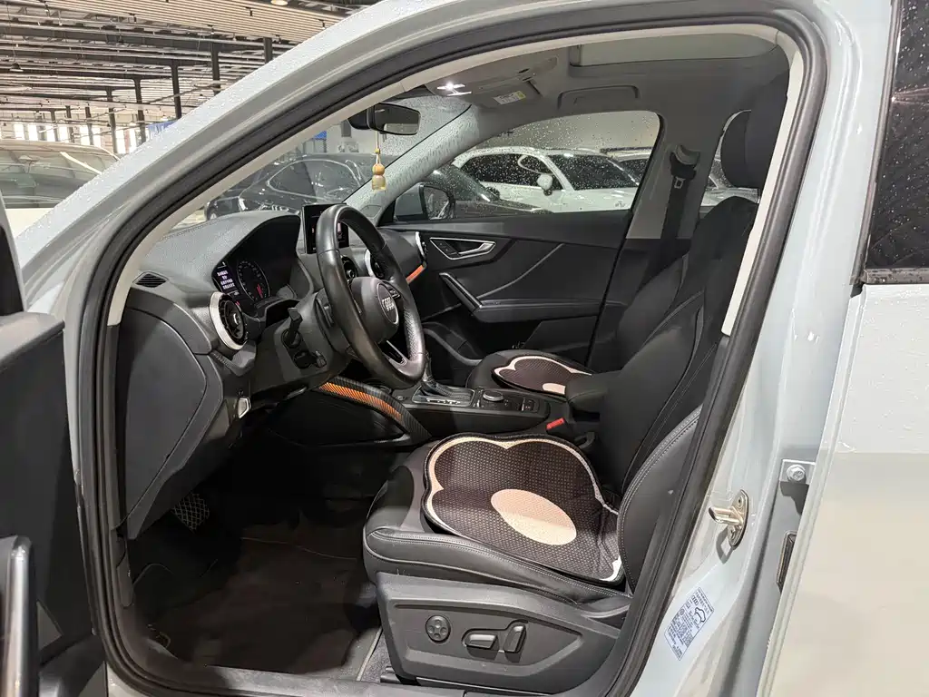 Audi Q2L — миниатюра 5