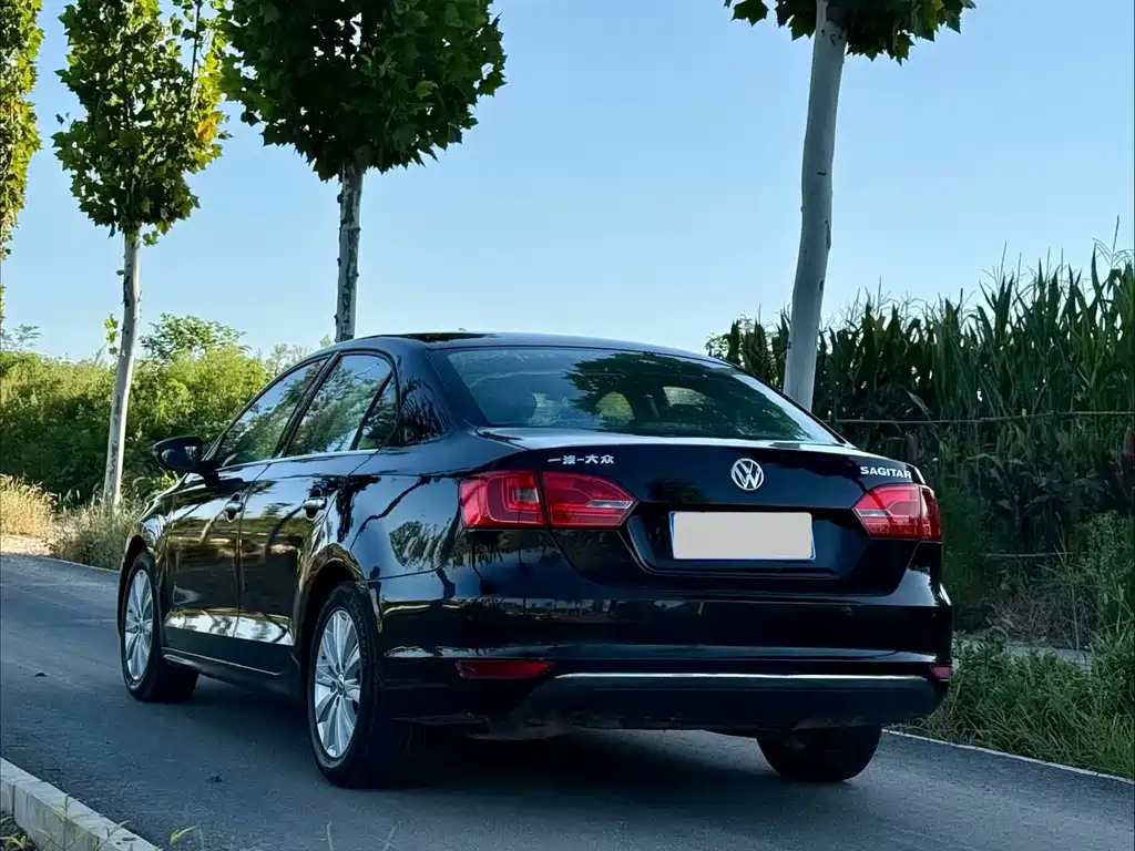 Volkswagen Sagitar — миниатюра 7