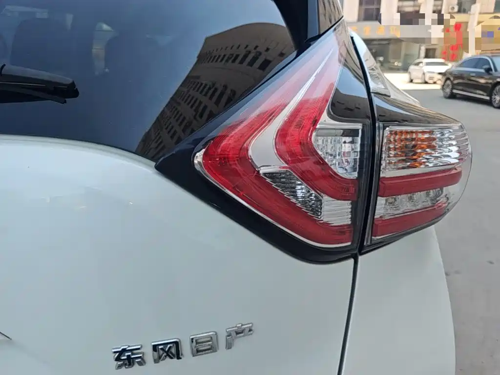 Nissan Murano — миниатюра 8