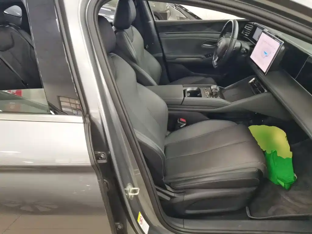 BYD Qin L — миниатюра 25