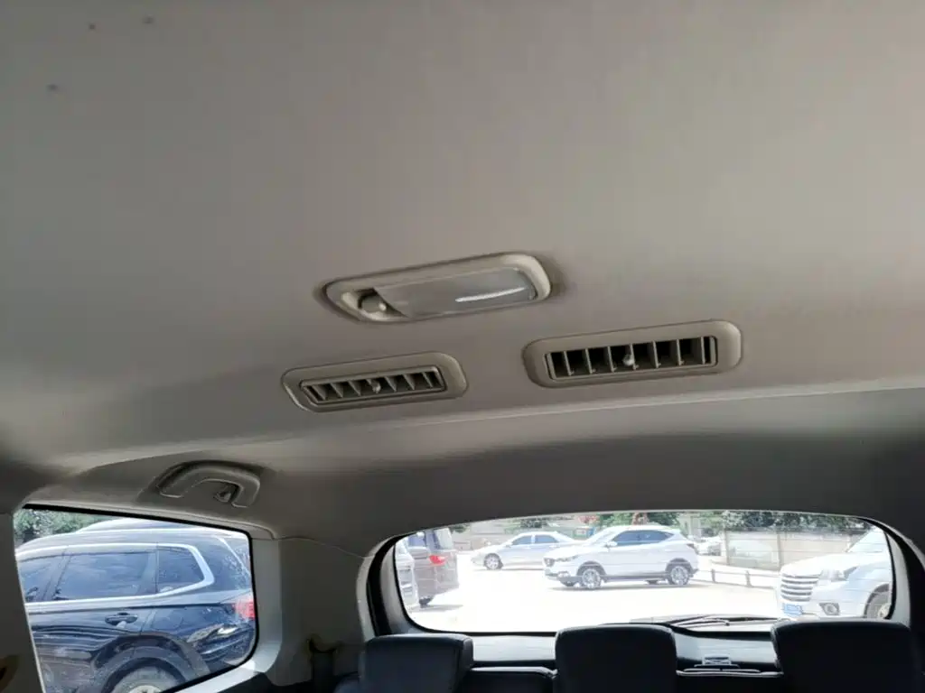 Wuling Hongguang S3 — миниатюра 18