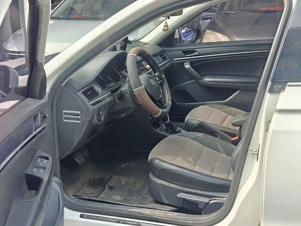 Volkswagen C-Trek — миниатюра 5