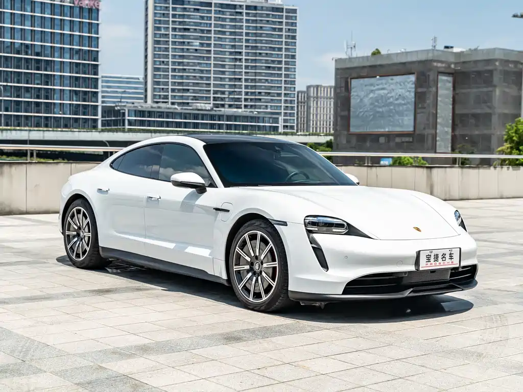 Porsche Taycan — миниатюра 5