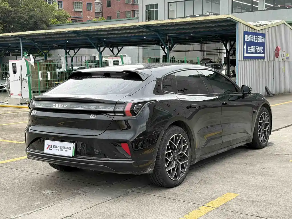 Zeekr 001 2025 ME 100kWh