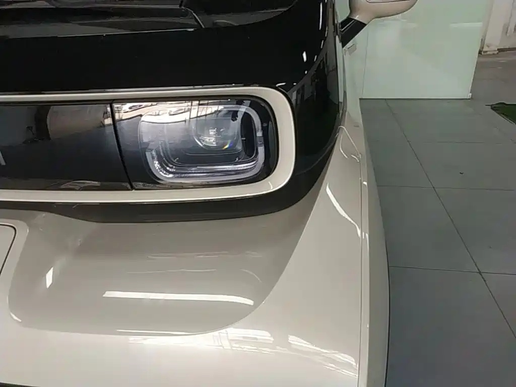 Baojun KiWi EV — миниатюра 24