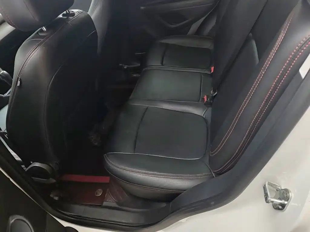 Chevrolet Trax — миниатюра 17