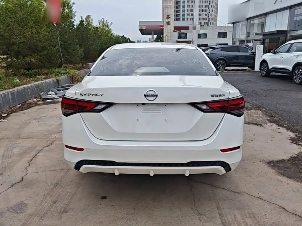 Nissan Sylphy — миниатюра 6