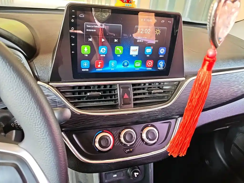 Baojun 310 — миниатюра 13
