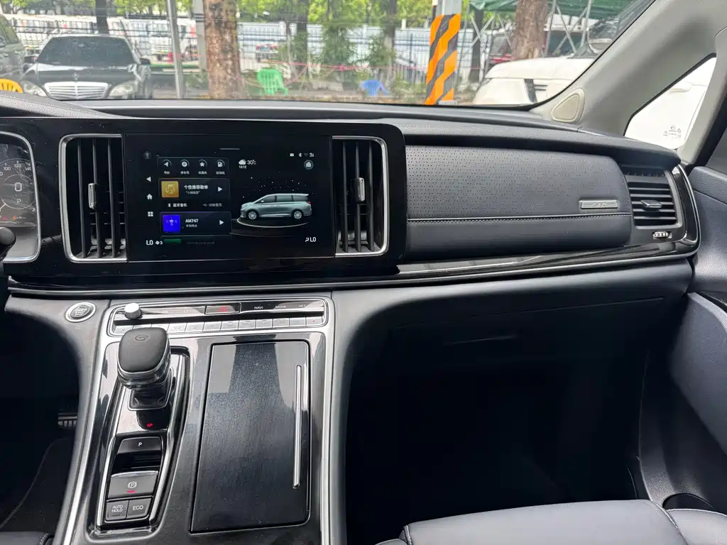 GAC M8 2021 390T Luxury