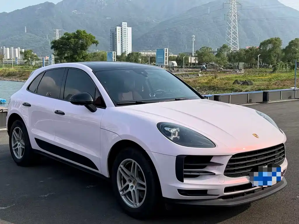 Porsche Macan — миниатюра 3