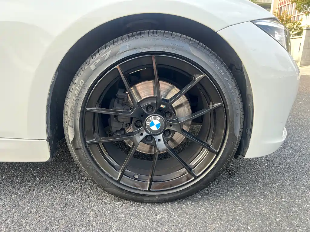 BMW 3 Series — миниатюра 21