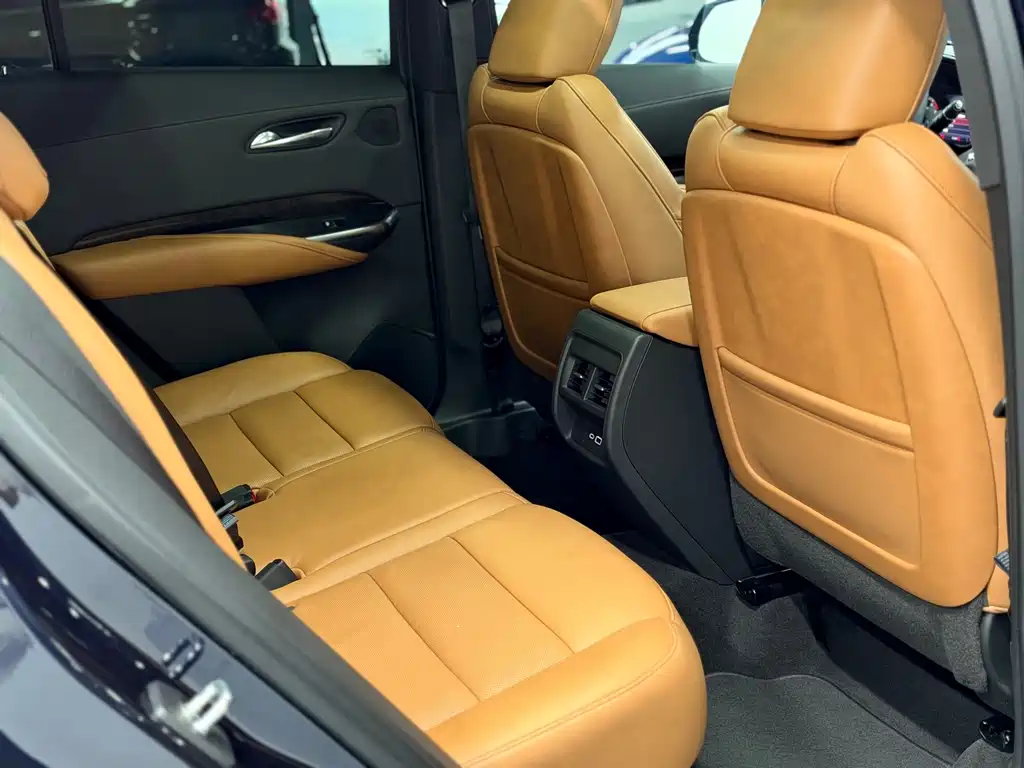 Cadillac XT4 — миниатюра 25