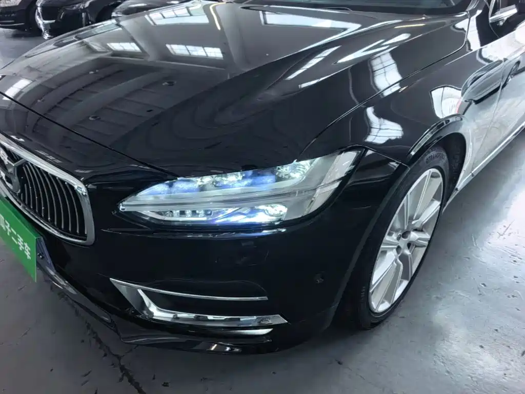 Volvo S90 — миниатюра 24