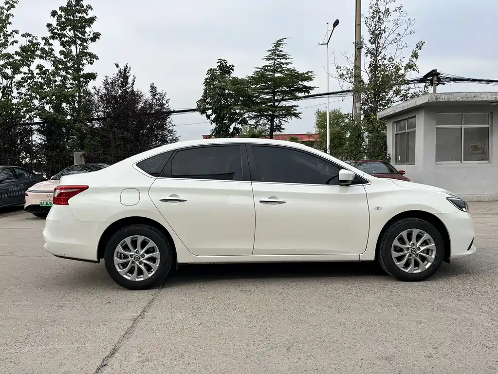 Nissan Sylphy — миниатюра 7