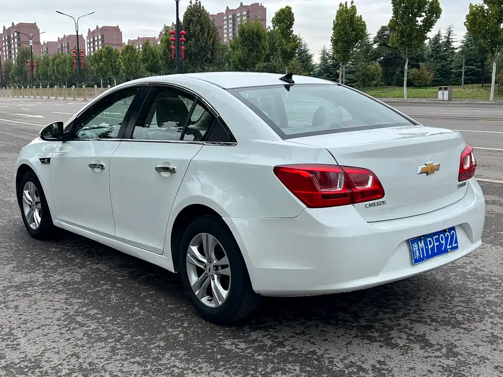Chevrolet Cruze — миниатюра 6