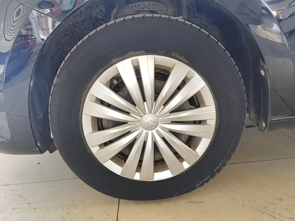 Volkswagen Santana — миниатюра 23