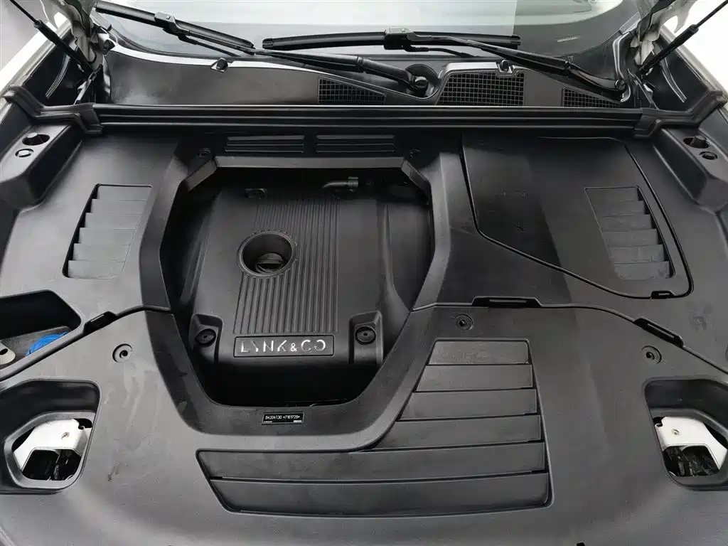 Lynk & Co 01 2017 2.0T Pro