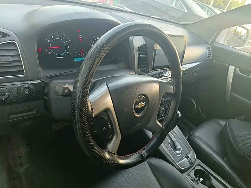 Chevrolet Captiva — миниатюра 11