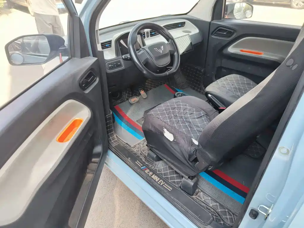 Wuling MINIEV — миниатюра 13