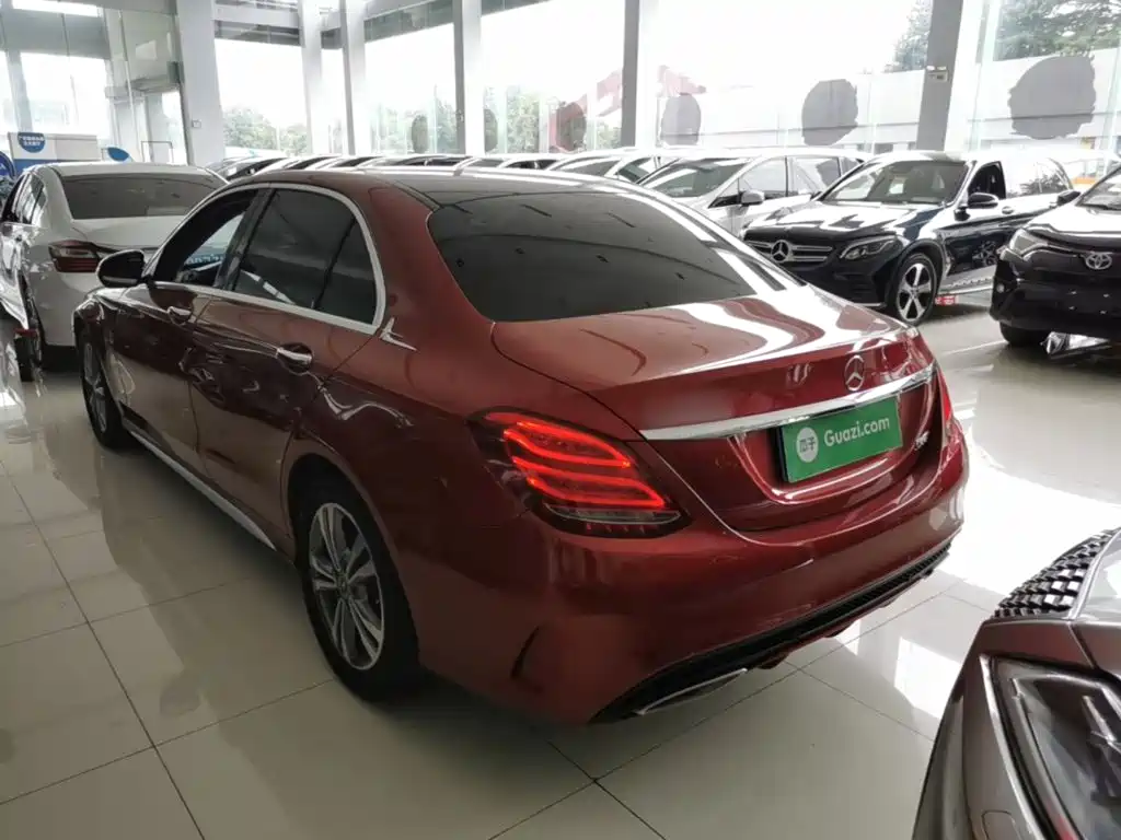 Mercedes-Benz C-Class — миниатюра 5