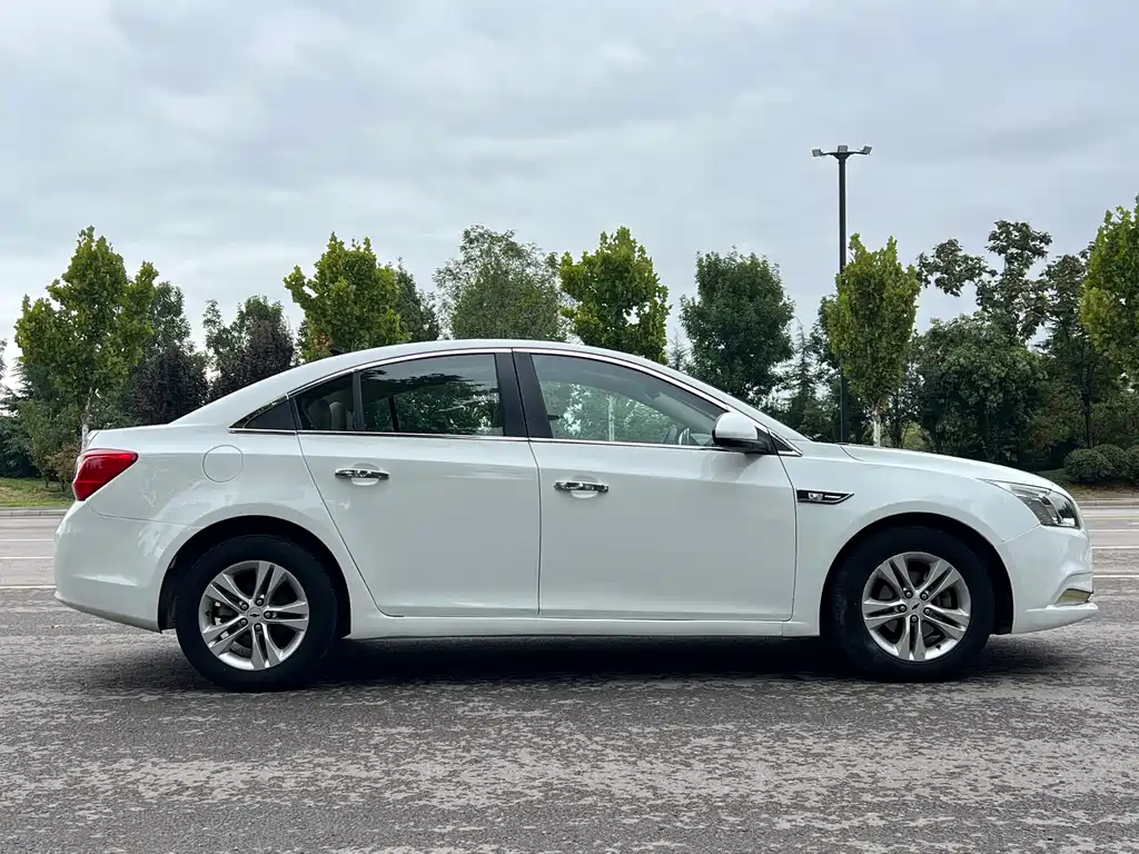Chevrolet Cruze — миниатюра 4
