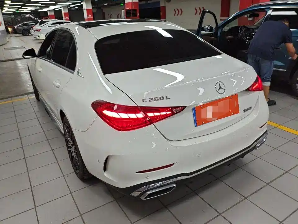Mercedes-Benz C-Class — миниатюра 3