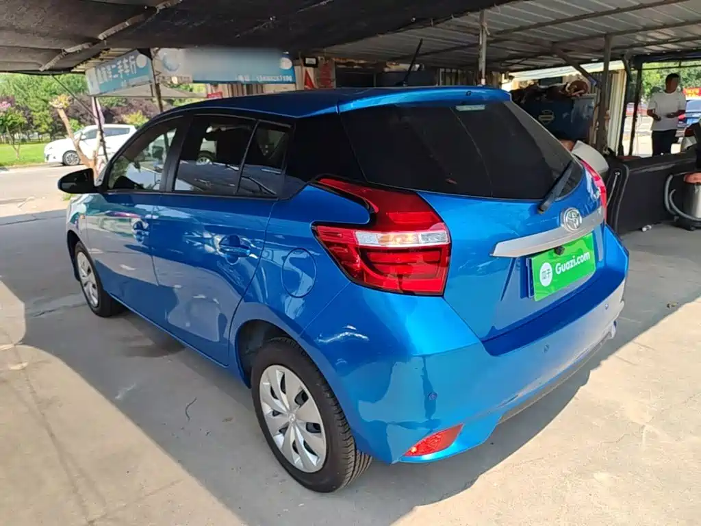 Toyota Yaris L — миниатюра 5