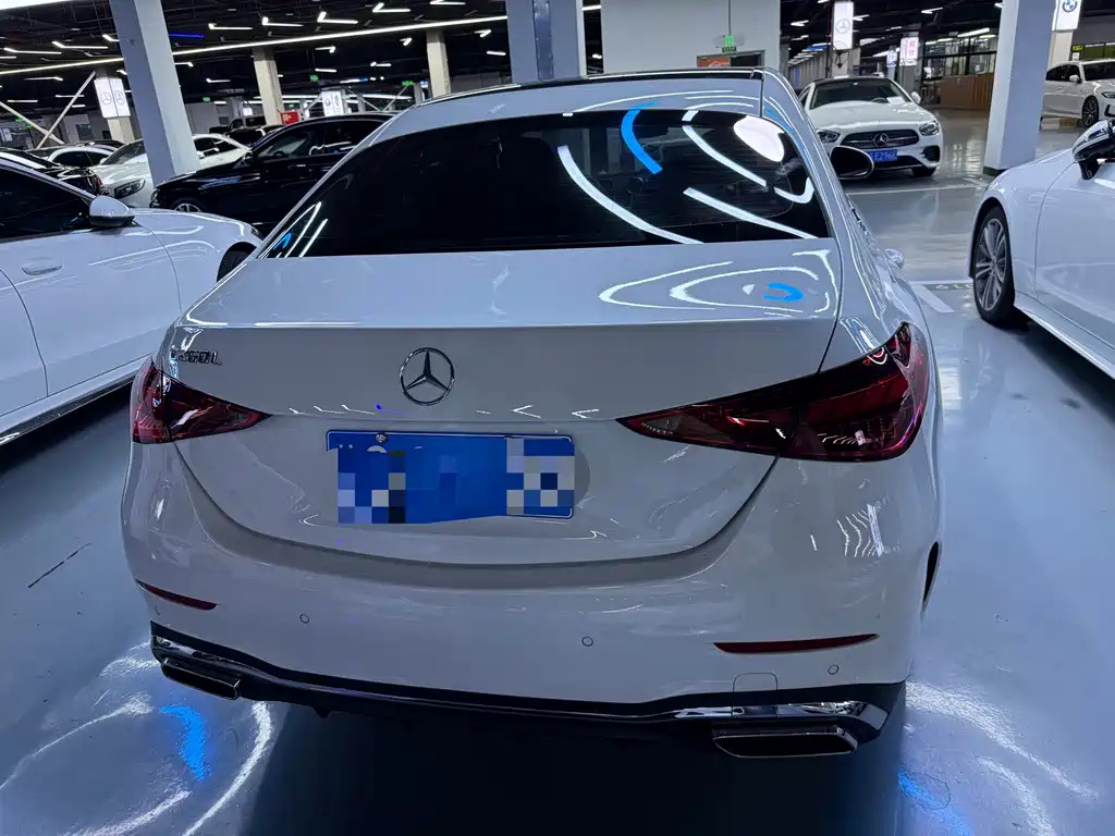 Mercedes-Benz C-Class — миниатюра 17
