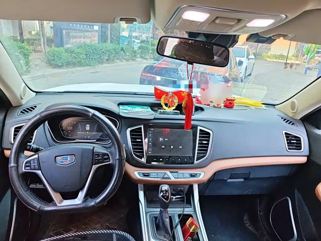 Geely Vision X6 — миниатюра 5