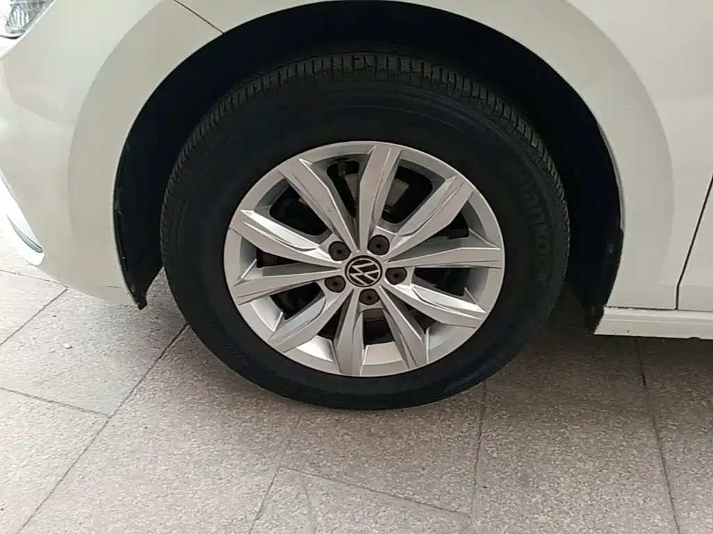 Volkswagen Polo — миниатюра 23