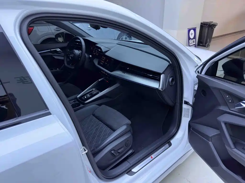 Audi A3 — миниатюра 10