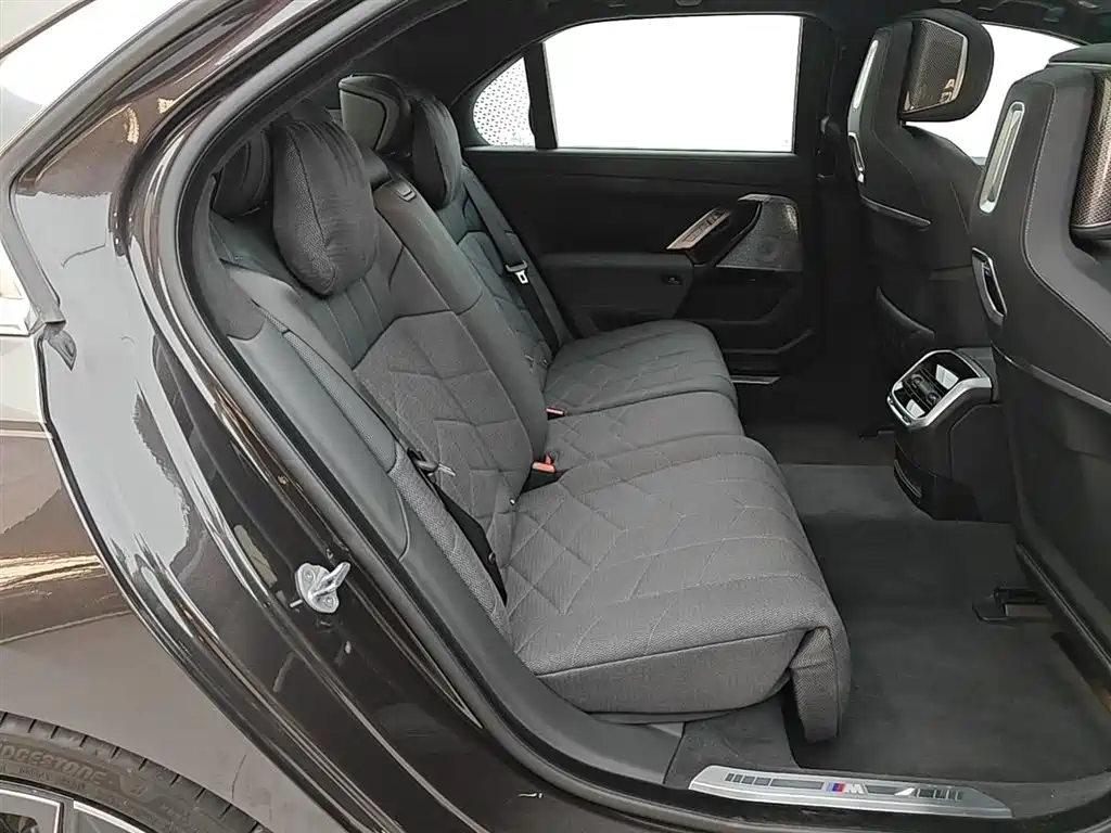 BMW M760Le 2023 M760Le xDrive