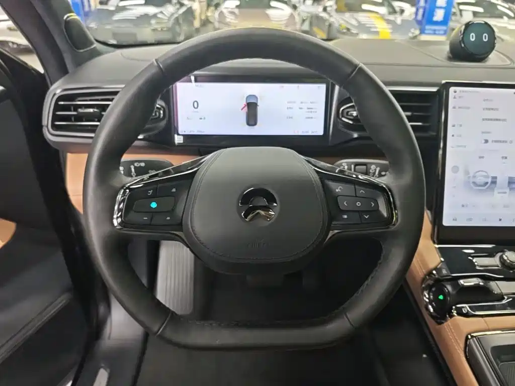 NIO ES8 — миниатюра 11