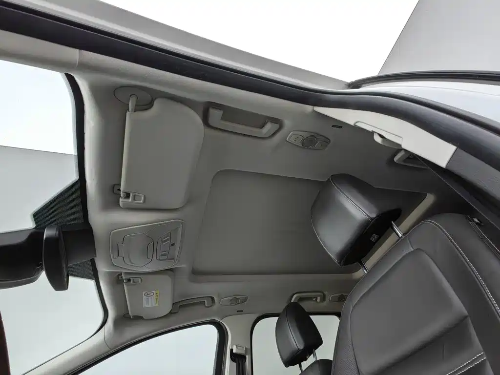 Ford Kuga — миниатюра 14
