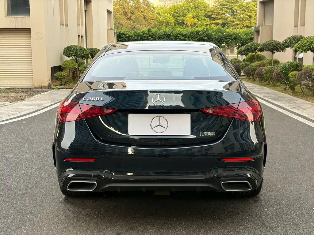 Mercedes-Benz C-Class — миниатюра 3