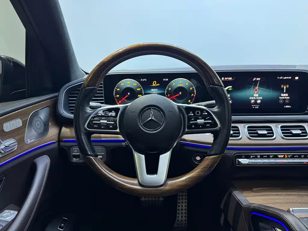 Mercedes-Benz GLS — миниатюра 18