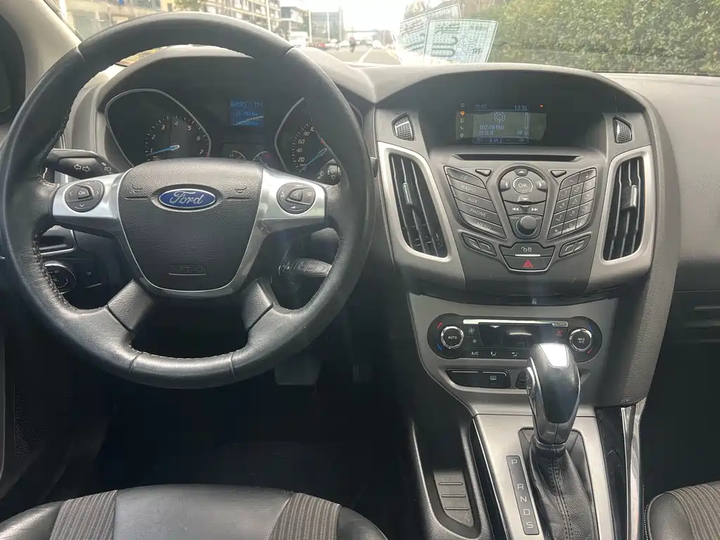 Ford Focus — миниатюра 8