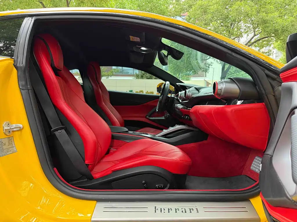 Ferrari 812 2017 6.5L Superfast
