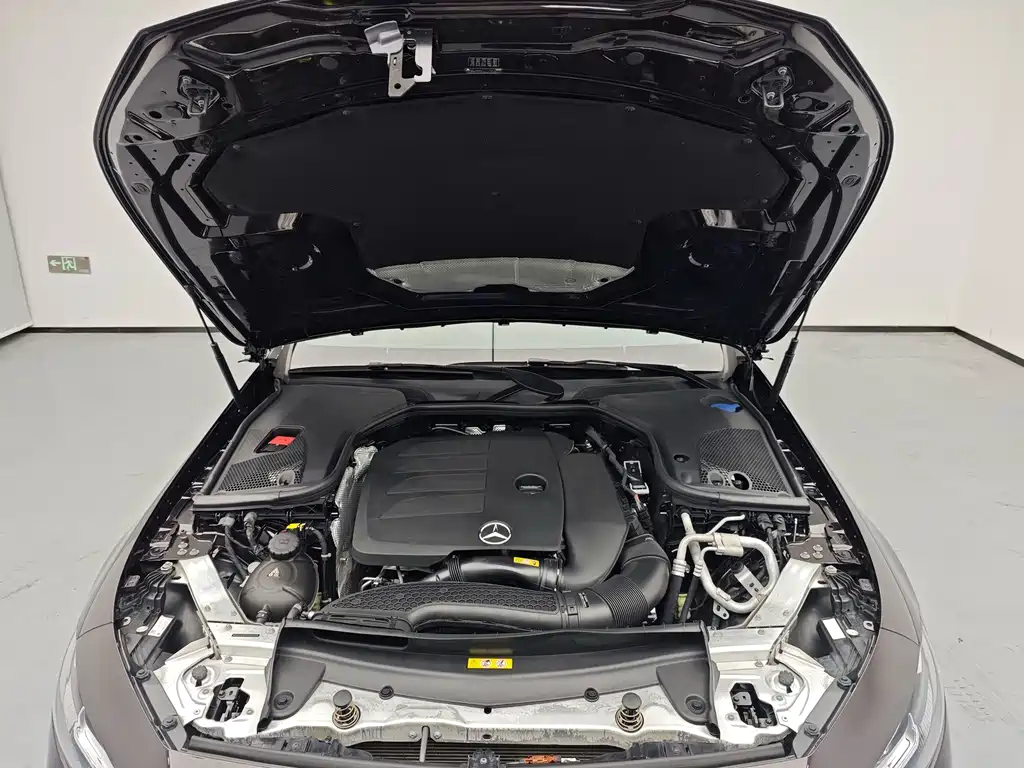 Mercedes-Benz CLS — миниатюра 9