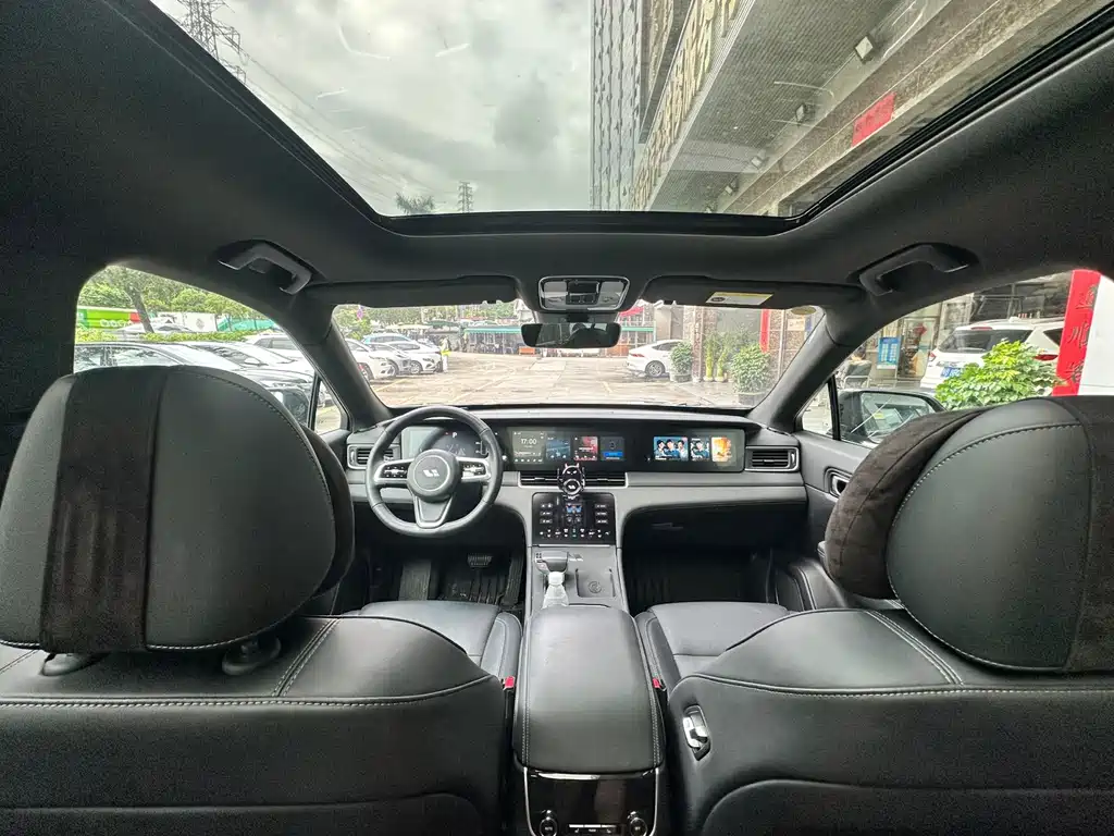 Li Auto Li ONE — миниатюра 6