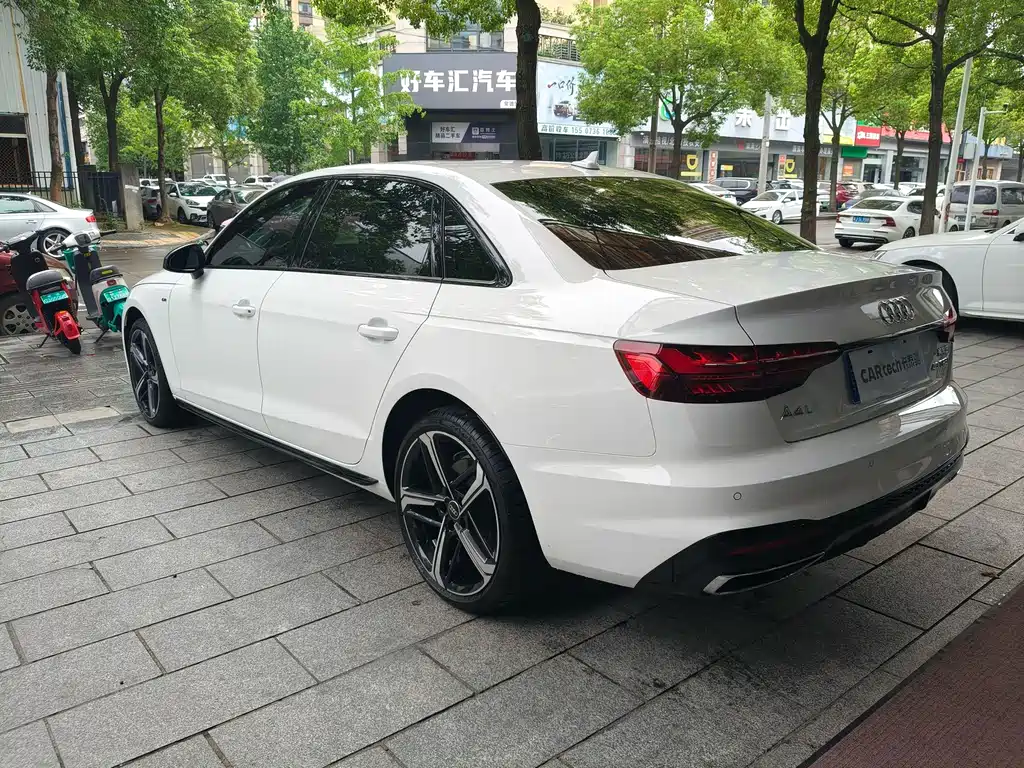 Audi A4L — миниатюра 13